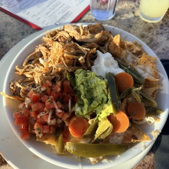 Lighthouse Oyster Bar & Grill - Carnitas chips - Seafood Near Me - Oceanside, California