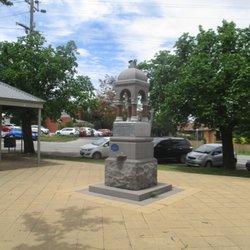 Sunbury Village Green - Sunbury Memorial