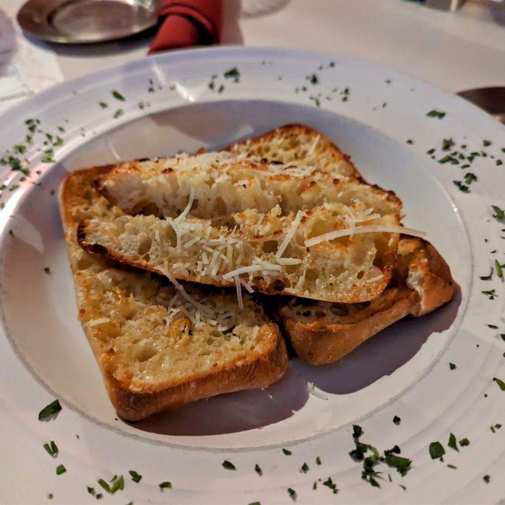 Cafe Della Via - Garlic Bread - Italian Near Me - Cayucos, California Cafe Della Via - Garlic Bread - Italian Near Me - Cayucos, California