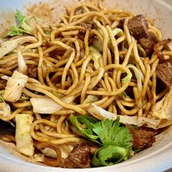 Zao Asian Cafe - Noodle bowl with steak and chili lemongrass sauce