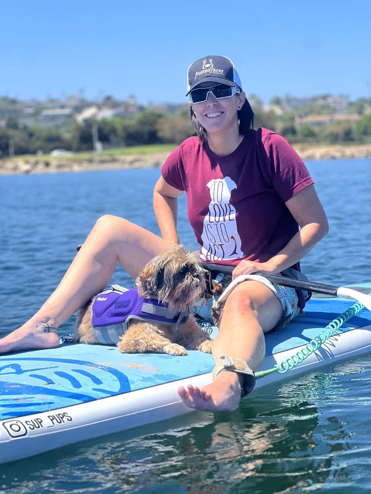 SUP Pups Logo
