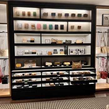 Coach - Outlet Stores Near Me - Central Valley, New York