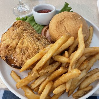 George's At Alys Beach - Catch of the day sandwich (grouper) - New American Near Me - Alys Beach, Florida George's At Alys Beach - Catch of the day sandwich (grouper) - New American Near Me - Alys Beach, Florida