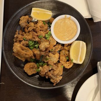 Earharts - Calamari - Sports Bars Near Me - Oakland, California