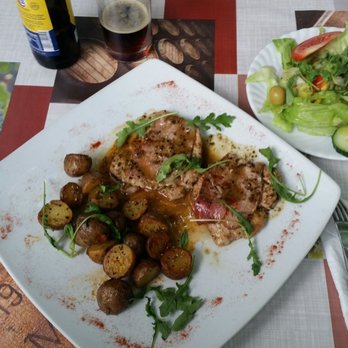 Ristorante Basilico - Schnitzel mit Schinkenwickel und Rosmarinkaroffeln Eur 14, 50 - Italian Near Me - Hohwacht, SH Ristorante Basilico - Schnitzel mit Schinkenwickel und Rosmarinkaroffeln Eur 14, 50 - Italian Near Me - Hohwacht, SH