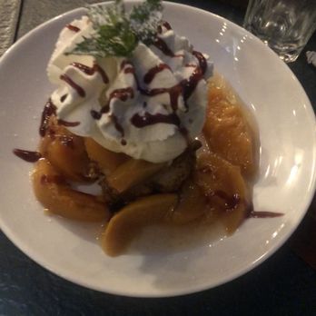 Cooperage Inn - Peach/vanilla/pound cake (ridiculously good) - Comfort Food Near Me - Baiting Hollow, New York Cooperage Inn - Peach/vanilla/pound cake (ridiculously good) - Comfort Food Near Me - Baiting Hollow, New York