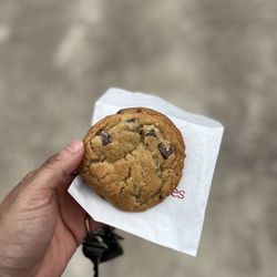 Tiny’s Milk & Cookies - Chocolate chip