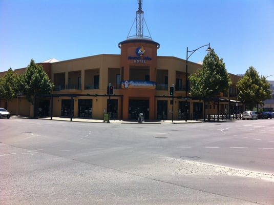 Mawson Lakes Hotel by null