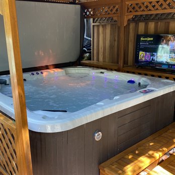 United Spas - Spa Area - Hot Tub & Pool Near Me - Salida, California