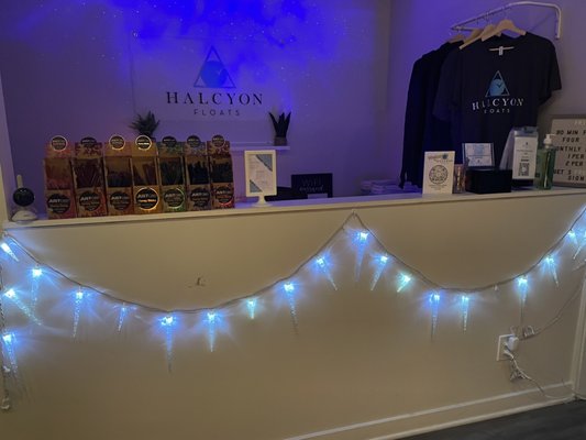 Halcyon Floats by null