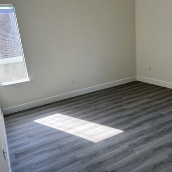 Hardwood Flooring Experts - Bedroom - Flooring Near Me - Oakley, California