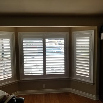 2-DayBlinds - Front Bay window - Shades & Blinds Near Me