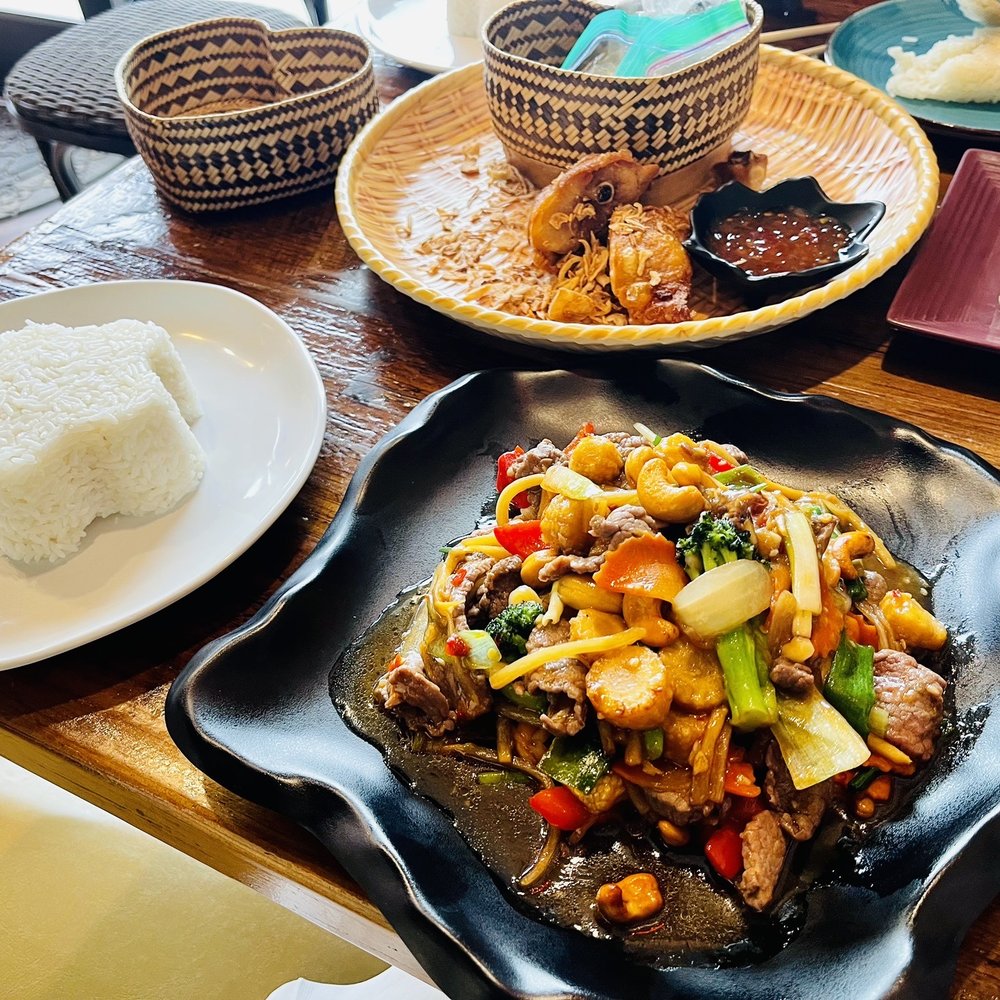 Kitchen 21 Thai & Pho - Fried Chicken with Sticky Rice, Cashew Stir Fry with beef - Thai Near Me - Norman, Oklahoma Kitchen 21 Thai & Pho - Fried Chicken with Sticky Rice, Cashew Stir Fry with beef - Thai Near Me - Norman, Oklahoma