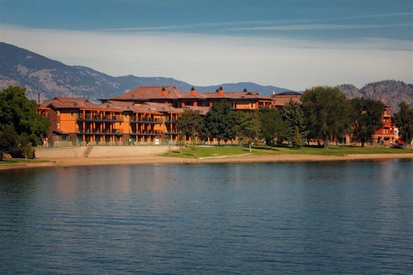 Watermark Beach Resort by null