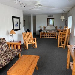 Harbor's Edge Motel