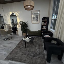 Tone Salon - Waiting area