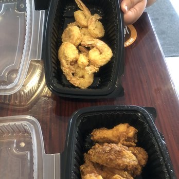 Oohh's and Aahh's - Top: Fried shrimp Bottom: Fried chicken wings with lemon pepper - American Near Me - Washington, DC, District of Columbia