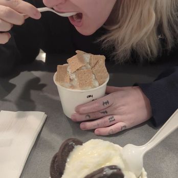Salju Dessert - I've never had shredded milk before. It's pretty good. - Desserts Near Me - Alhambra, California Salju Dessert - I've never had shredded milk before. It's pretty good. - Desserts Near Me - Alhambra, California