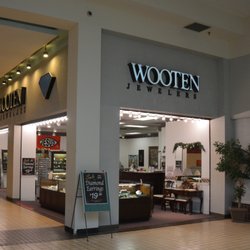 Wooten Jewelers - Mall Entrance