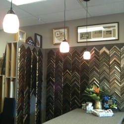 Side Street Framers & gift gallery