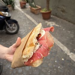Mizio's Street Food - Madonna