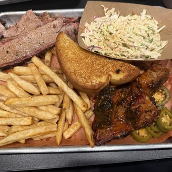The Butt Hutt Smokehouse - Brisket plate with burnt ends - Barbeque Near Me - Jacksonville, Florida The Butt Hutt Smokehouse - Brisket plate with burnt ends - Barbeque Near Me - Jacksonville, Florida