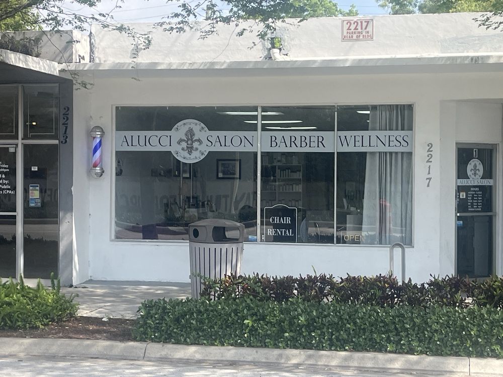 Alucci Barber Salon and Wellness Logo
