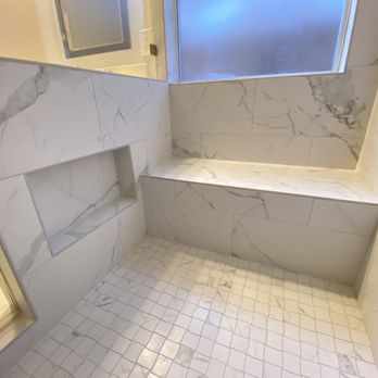 Craftsman Connection - Shower bench with hidden shampoo niche behind pony wall. - General Contractors Near Me - Haltom City, Texas Craftsman Connection - Shower bench with hidden shampoo niche behind pony wall. - General Contractors Near Me - Haltom City, Texas