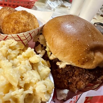 Eugene's Hot Chicken - Chicken Tender Sandwich with Mac n cheese and corn bread - Food Trucks Near Me - Birmingham, Alabama Eugene's Hot Chicken - Chicken Tender Sandwich with Mac n cheese and corn bread - Food Trucks Near Me - Birmingham, Alabama