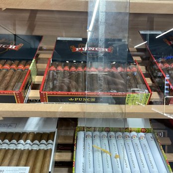 eagle tobacco woodbury Eagle Tobacco, Cigars, CBD & E-cig Center
