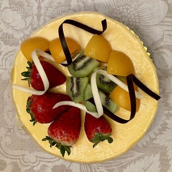 Sheng Kee Bakery - Mango mousse cake - Bakeries Near Me - Cupertino, California Sheng Kee Bakery - Mango mousse cake - Bakeries Near Me - Cupertino, California