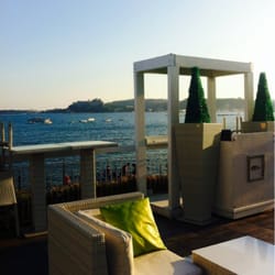 Movo Beach Bar