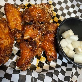 Ollei - 8 Piece Ollei Chicken Wing - crispy outside, juicy inside , perfectly cooked - Korean Near Me - San Francisco, California