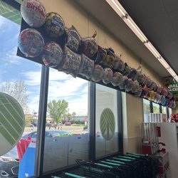 Dollar Tree - .....