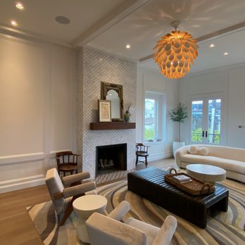 Dromhus General Contractors - a living room with a fireplace - General Contractors Near Me Dromhus General Contractors - a living room with a fireplace - General Contractors Near Me