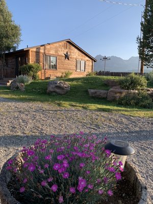 Sawtooth Hotel by null