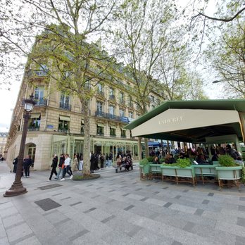 Ladurée - Outside - Macarons Near Me - Paris, 75 Ladurée - Outside - Macarons Near Me - Paris, 75