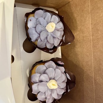 Aloha Bakery And Cafe - Pear Cupcakes - Bakeries Near Me - Boynton Beach, Florida