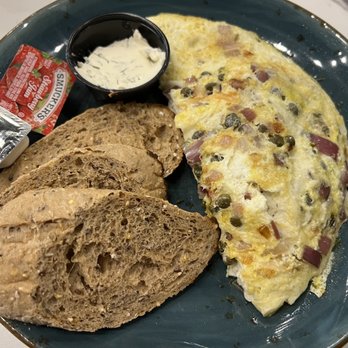 Crema Gourmet - Salmon omelette - Breakfast & Brunch Near Me - Kendall, Florida Crema Gourmet - Salmon omelette - Breakfast & Brunch Near Me - Kendall, Florida