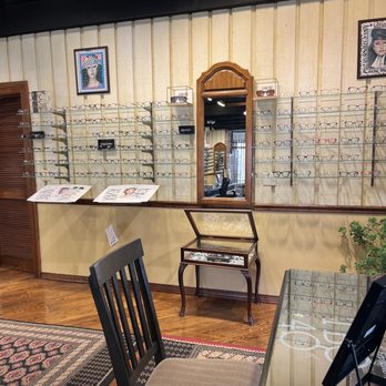 Tom Barrett Optical - Selection with higher standards - Eyewear & Opticians Near Me - Dallas, Texas