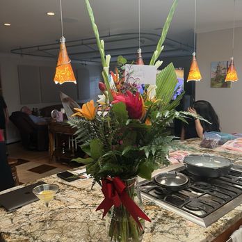 La Floriya - In vase - Florists Near Me - San Jose, California La Floriya - In vase - Florists Near Me - San Jose, California