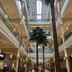 Rockwell Center - Food court level