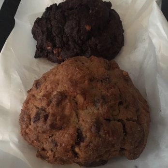 Levain Bakery - Chocolate Chip Walnut and Dark Chocolate Peanut Butter - Bakeries Near Me - New York, New York