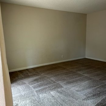 Magic Steam - after cleaning living room - Carpet Cleaning Near Me