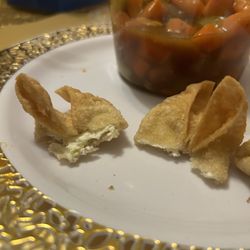 6 Crab Rangoons
