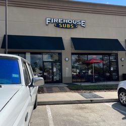 Firehouse Subs - Front of the building