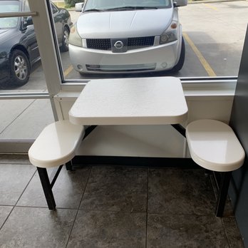 Wash N Go - Table they have 2 - Laundromat Near Me - Columbia, South Carolina Wash N Go - Table they have 2 - Laundromat Near Me - Columbia, South Carolina