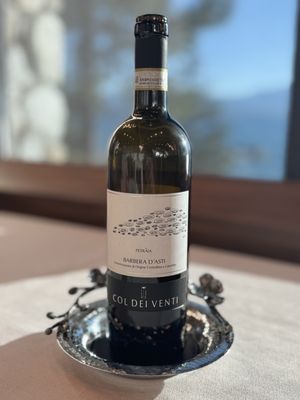 Edge Restaurant & Lounge by null