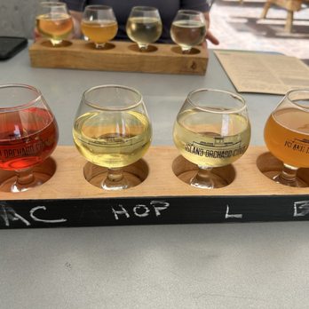 Island Orchard Cider - Cider flight - Cideries Near Me - Ellison Bay, Wisconsin