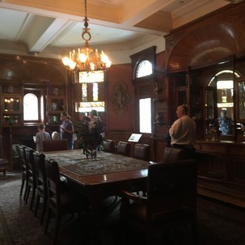 Craigdarroch Castle - One of many dining rooms - Museums Near Me - Victoria, British Columbia Craigdarroch Castle - One of many dining rooms - Museums Near Me - Victoria, British Columbia